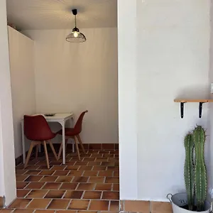  Bed & Breakfast Douceur Du Sud, Entre Et Campagne